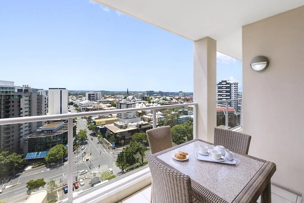 Oaks Brisbane Lexicon Suites شقة فندقية