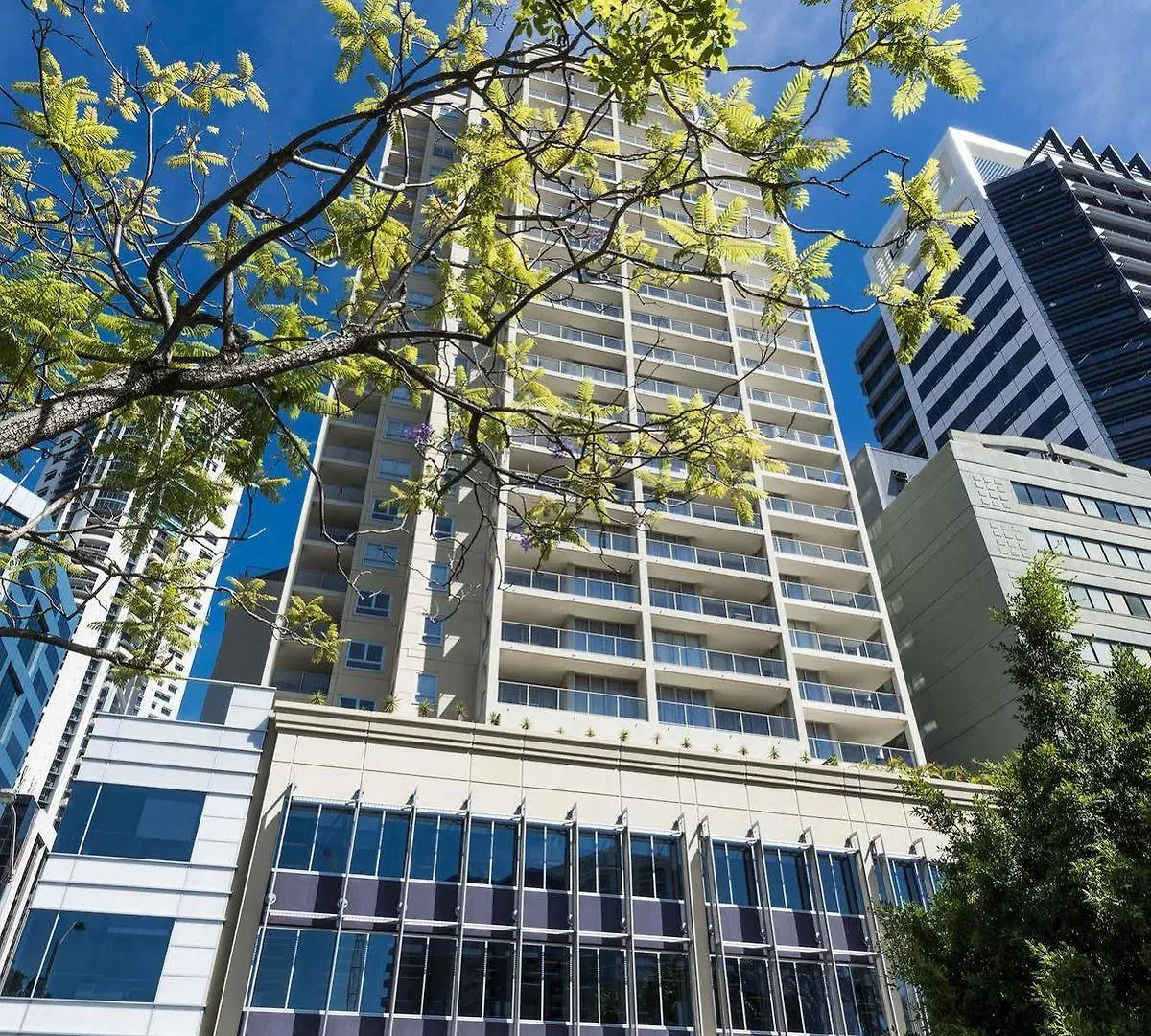 Oaks Brisbane Lexicon Suites شقة فندقية