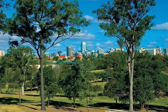 Oaks Brisbane Lexicon Suites 4*,